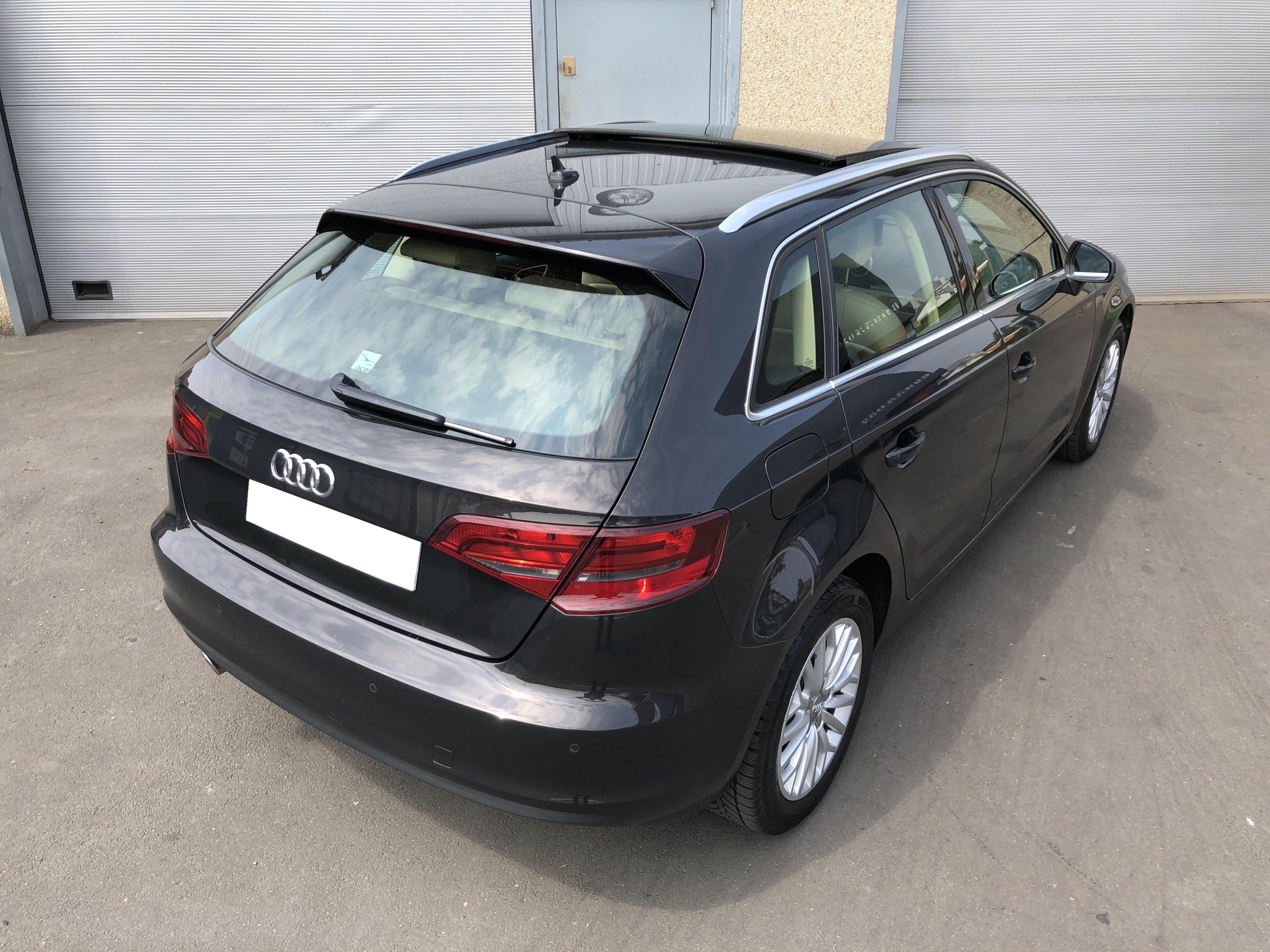 Audi A3 Sportback 1.6TDI105 Ambiente CUIR/TOIT/GPS/16 - JNS MOTORS