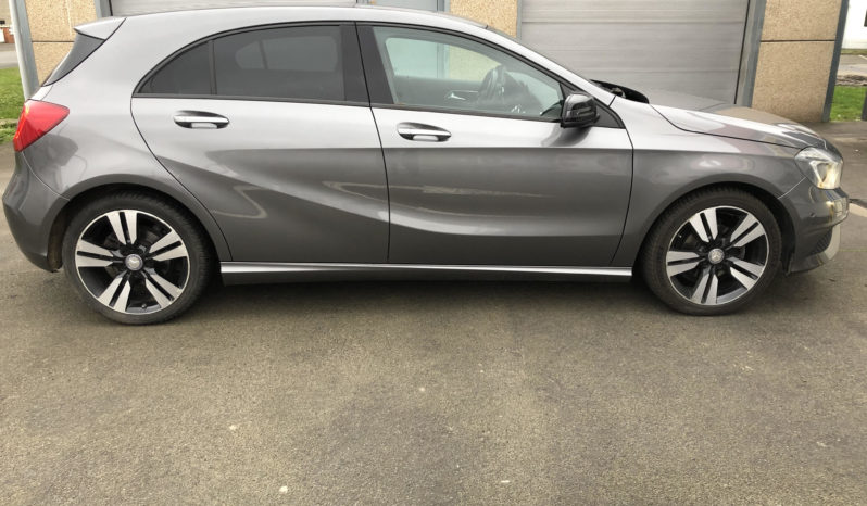 Mercedes-Benz Classe A 180 d Urban Night Paket XENON/SEMI-CUIR/GPS/18″ complet