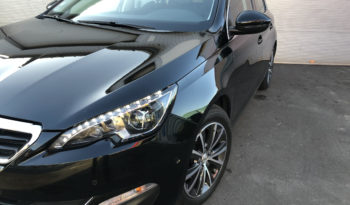 Peugeot 308 1.6 BlueHDI 120 FELINE FULL TOIT/FULL LED/CUIR/GPS/CAMERA/DENON/PARK ASSIST/16″ complet