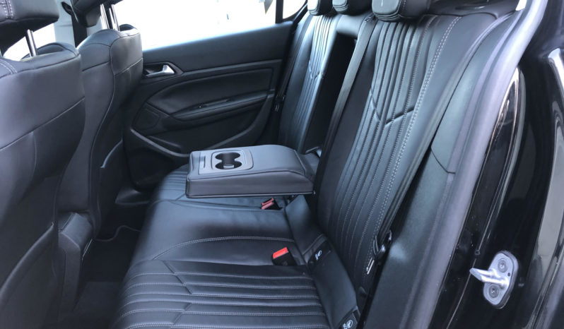 Peugeot 308 1.6 BlueHDI 120 FELINE FULL TOIT/FULL LED/CUIR/GPS/CAMERA/DENON/PARK ASSIST/16″ complet