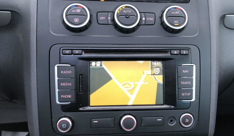 VW Touran 1.6 TDI 105 Confortline 7pl TOIT/GPS/PARK ASSIST/16″ complet