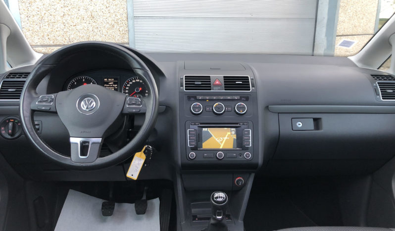 VW Touran 1.6 TDI 105 Confortline 7pl TOIT/GPS/PARK ASSIST/16″ complet