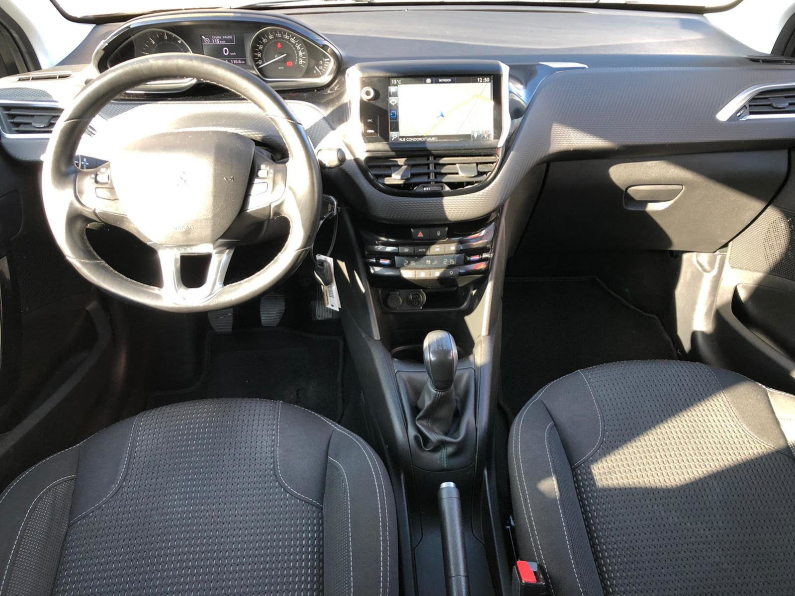 Peugeot 208 1.6 HDI 100 Allure LED/GPS/CAR PLAY/16 - JNS MOTORS