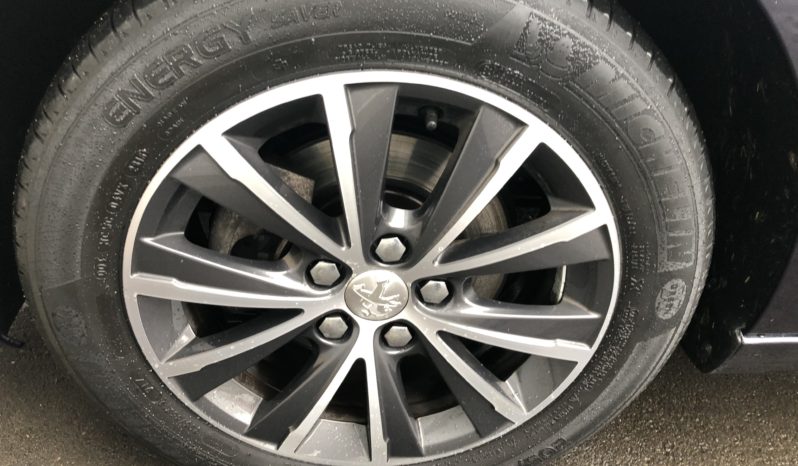 Peugeot 1.6 Blue HDI 120 Allure FULL TOIT/GPS/CAMERA/PARK ASSIST/REGULATAUR INTELLIGENT/16″ complet