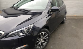Peugeot 1.6 Blue HDI 120 Allure FULL TOIT/GPS/CAMERA/PARK ASSIST/REGULATAUR INTELLIGENT/16″ complet