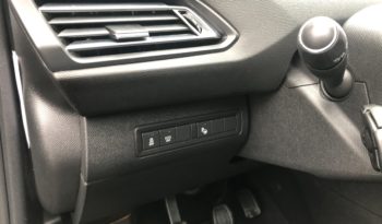 Peugeot 1.6 Blue HDI 120 Allure FULL TOIT/GPS/CAMERA/PARK ASSIST/REGULATAUR INTELLIGENT/16″ complet