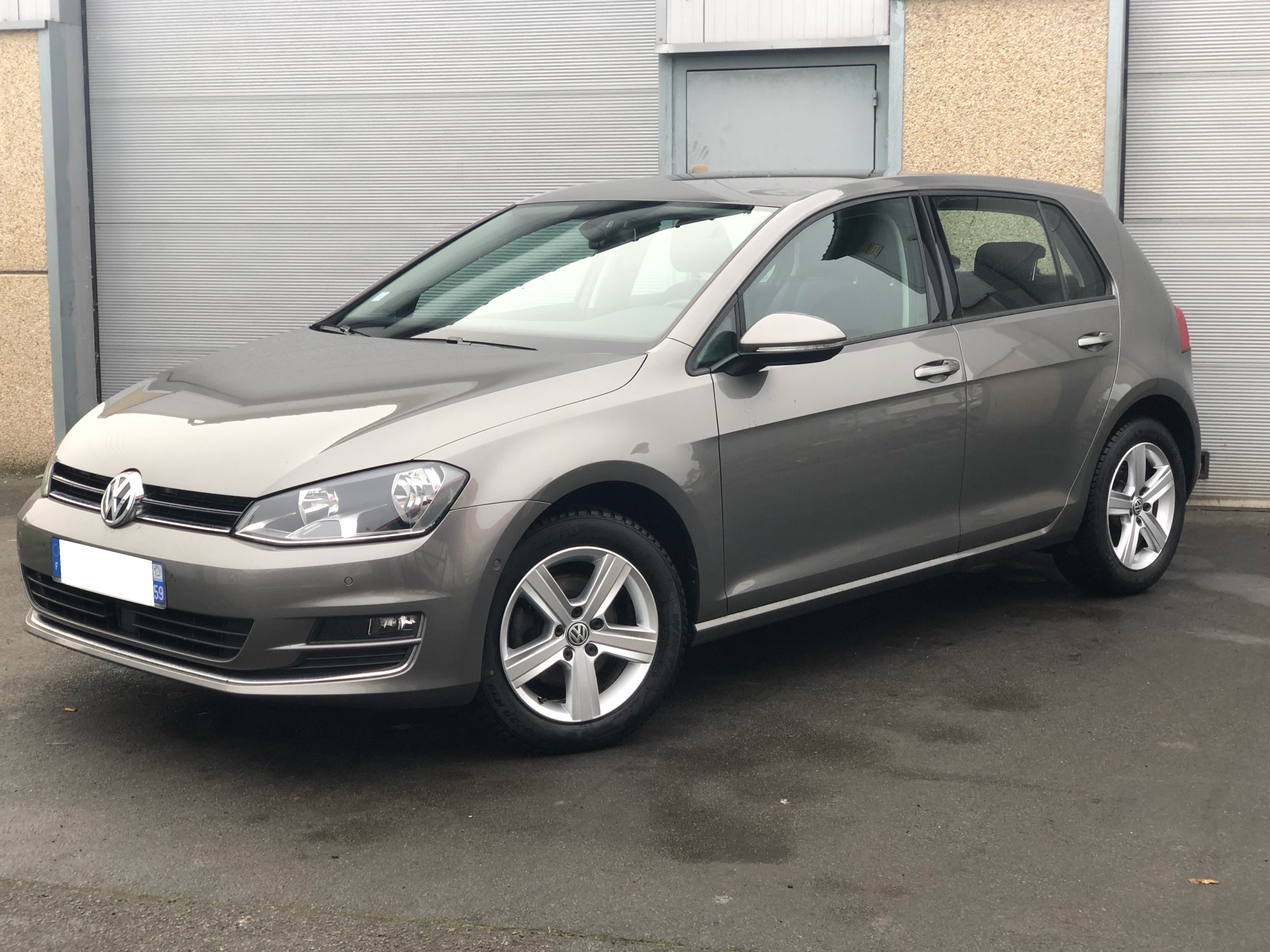 VW Golf VII 1.6 TDI 110 Carat ACC/CAR PLAY/SEMI-CUIR/MASSAGE/PARK  ASSIST/16 - JNS MOTORS