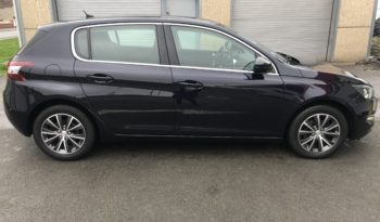 Peugeot 1.6 Blue HDI 120 Allure FULL TOIT/GPS/CAMERA/PARK ASSIST/REGULATAUR INTELLIGENT/16″ complet